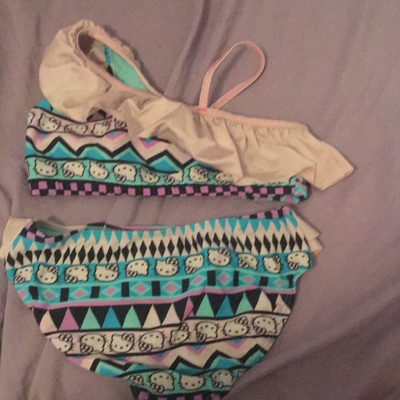 hello kitty bathing suit - Picture 2 of 2